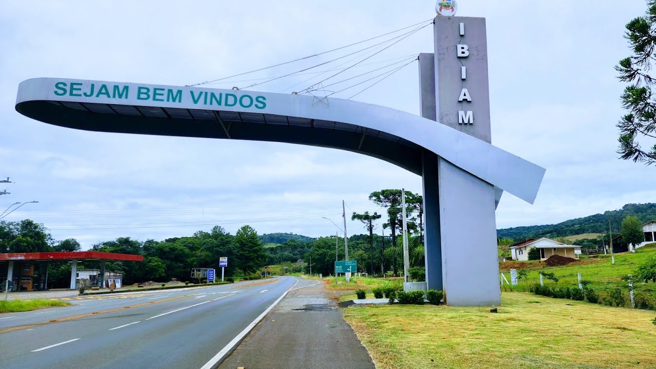 Ibiam SC abre concurso público com 100 vagas para diversos cargos em 2026