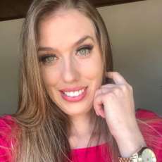 SUELEN SUREK